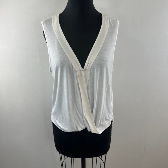 A.L.C. White Surplice Blouse Plunge Neck Band-Hem Pullover Summer Size M Medium - Picture 2 of 8